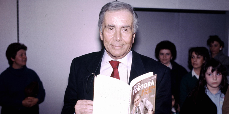 Che squadra tifa Enzo Tortora?